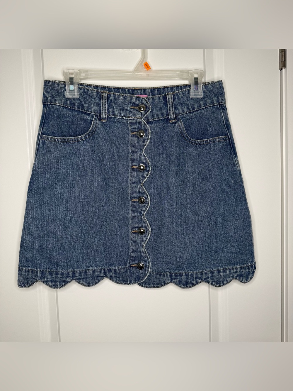 Scallop-Hem Button-Front Denim Mini Skirt - Blue